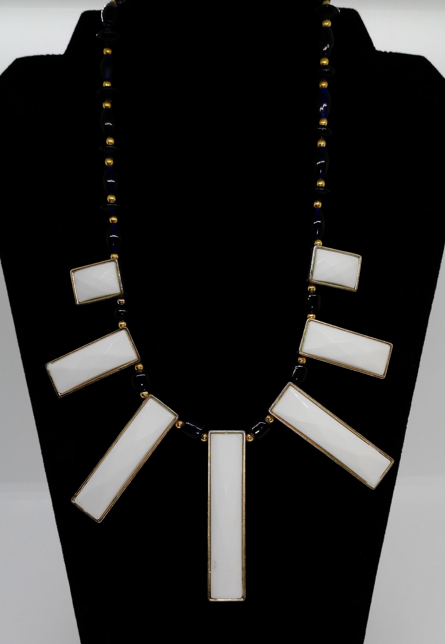 Blue-and-White Dazzler