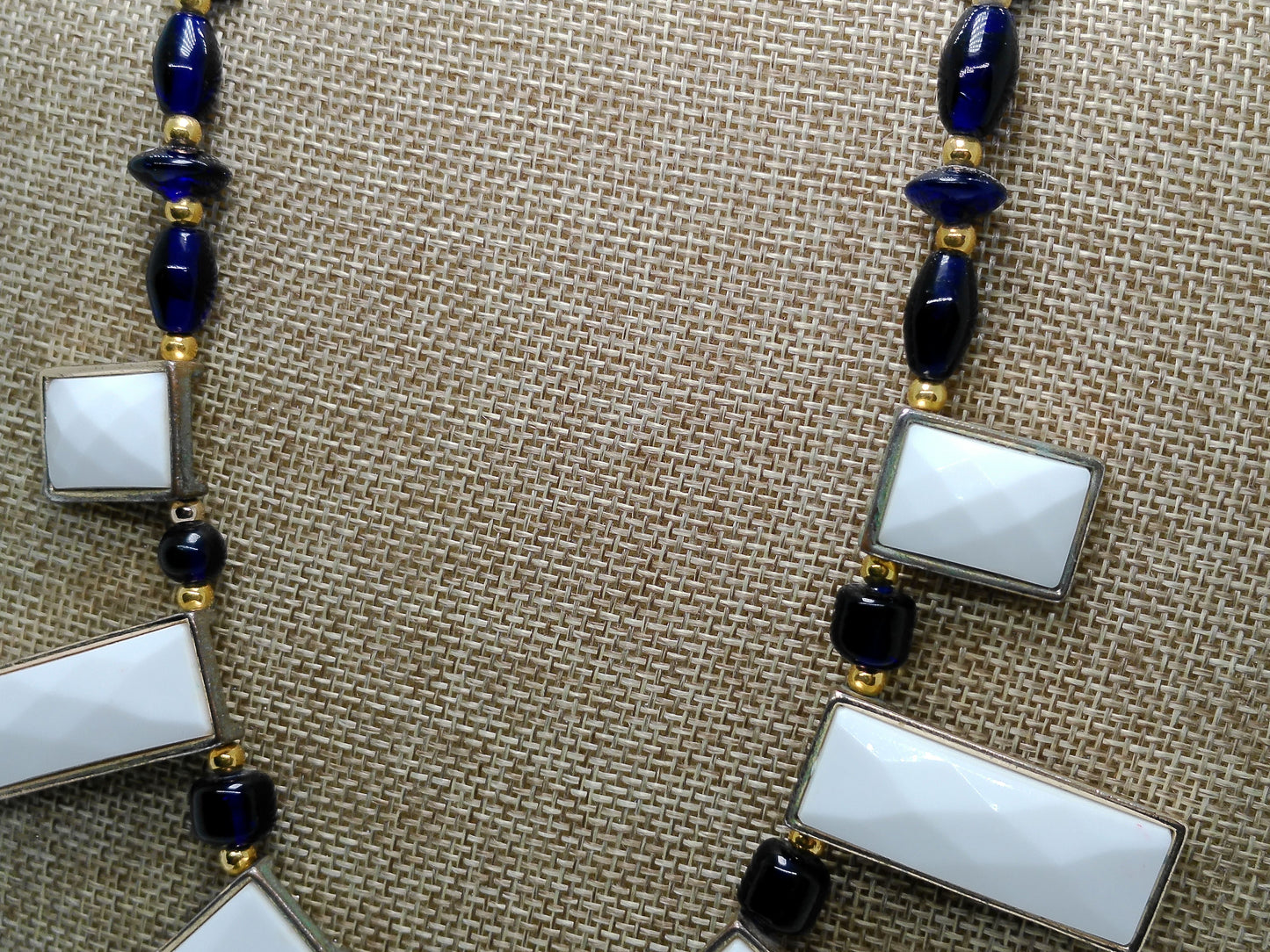 Blue-and-White Dazzler